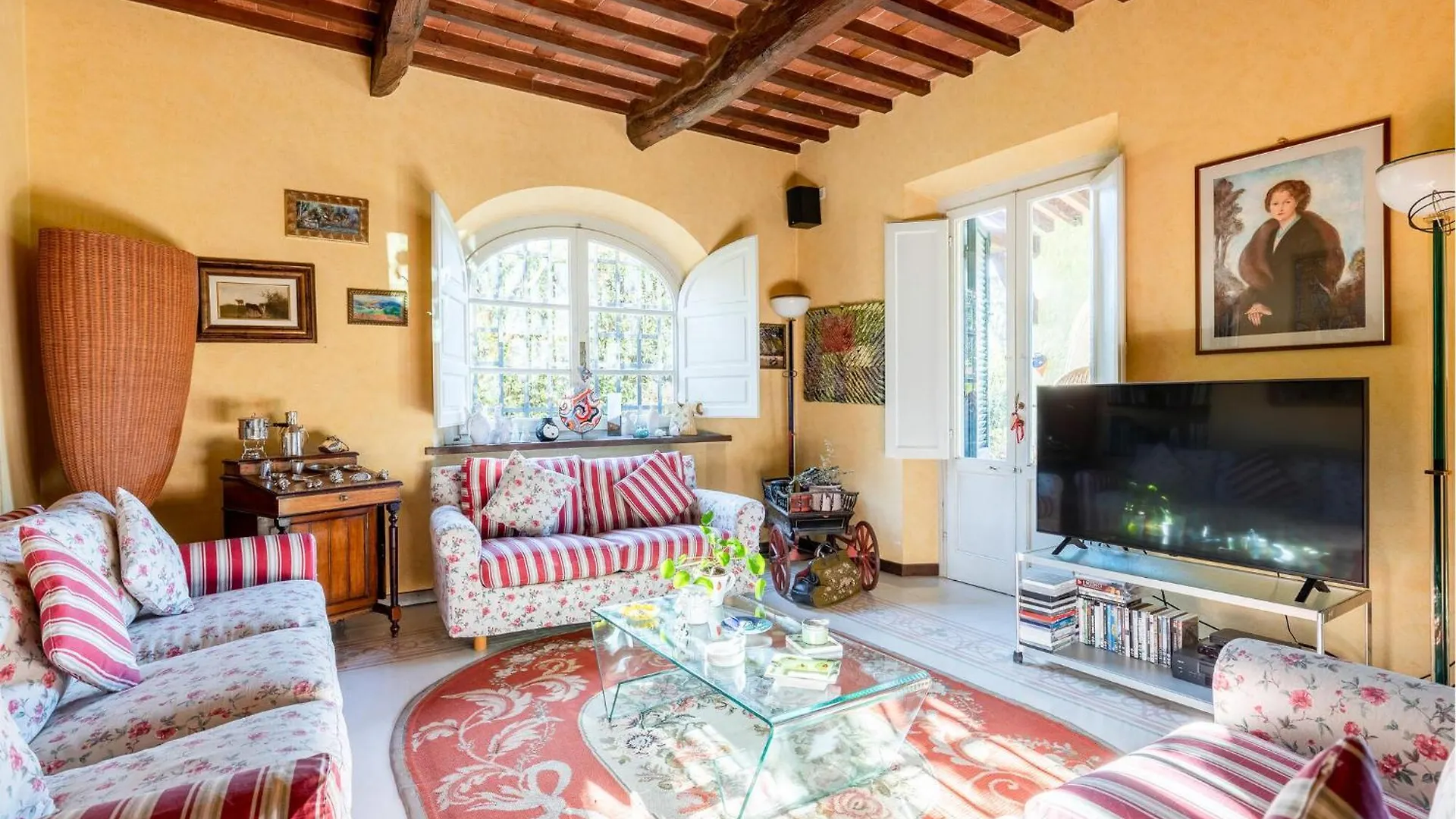 Beautiful Home In Camaiore With Kitchen 0*,
